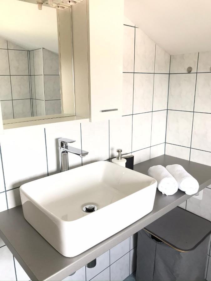 Pinezići Apartments Renata מראה חיצוני תמונה