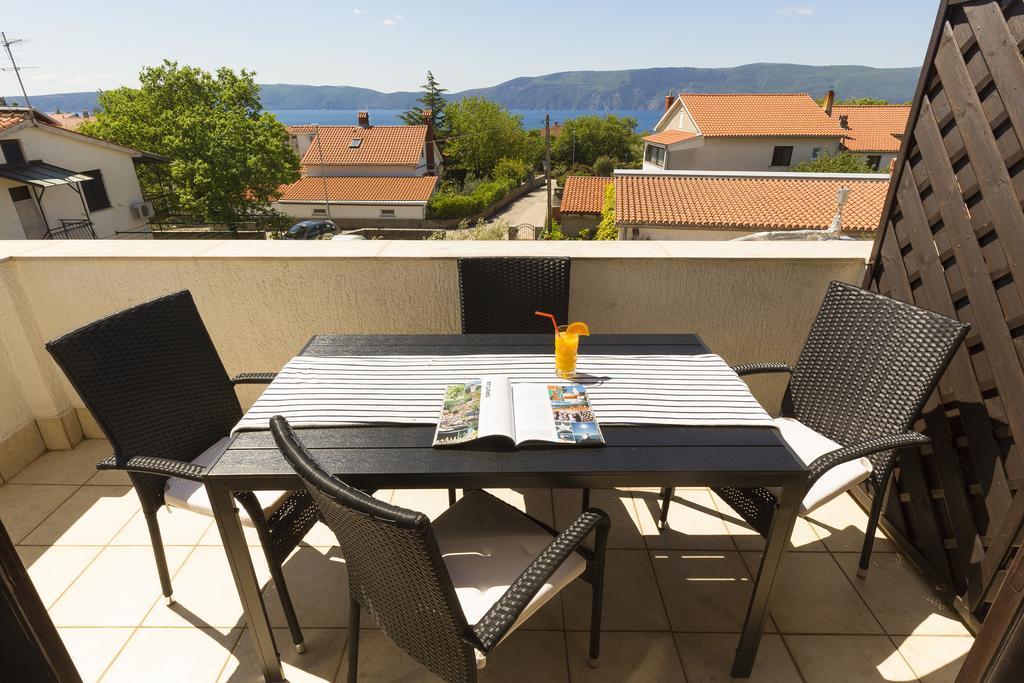 Pinezići Apartments Renata מראה חיצוני תמונה
